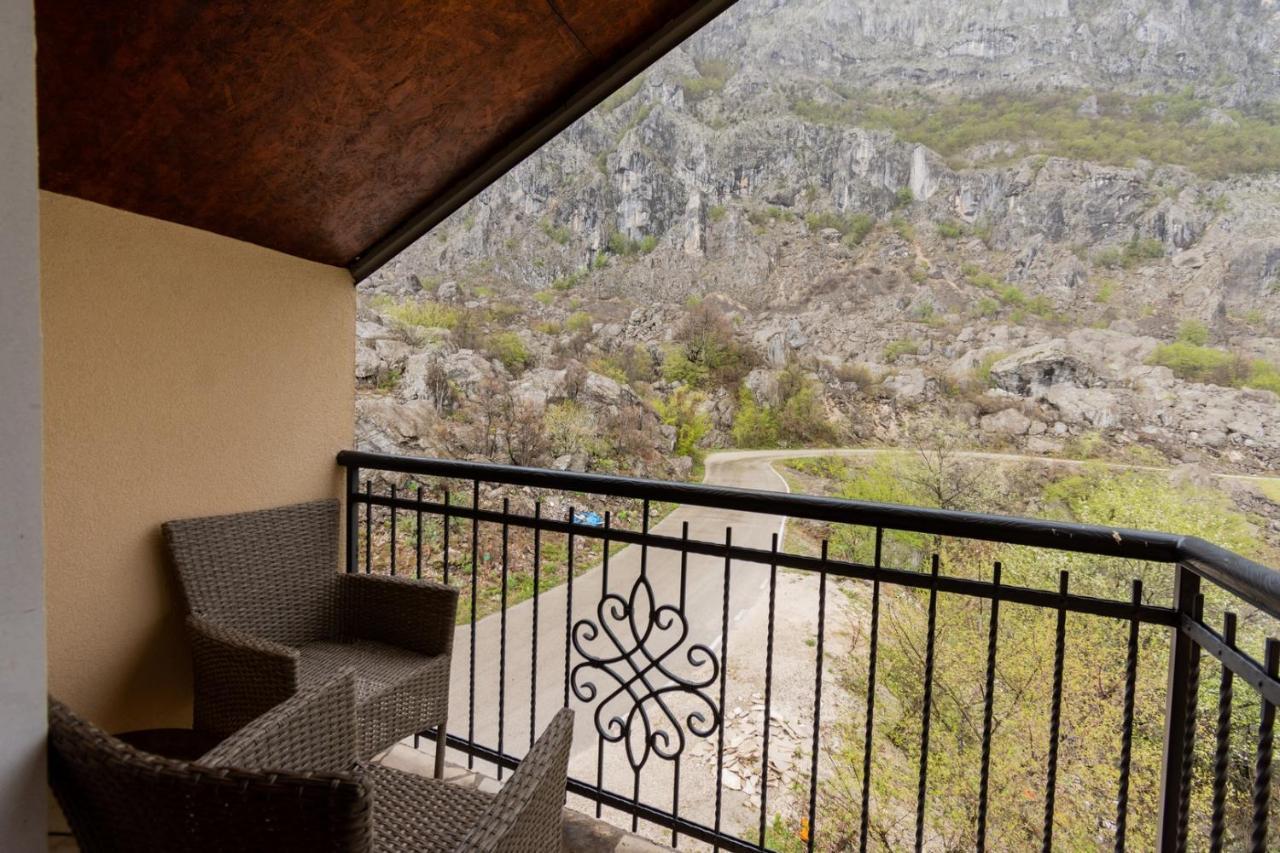Ostroske Grede Bed and Breakfast Nikšić Buitenkant foto